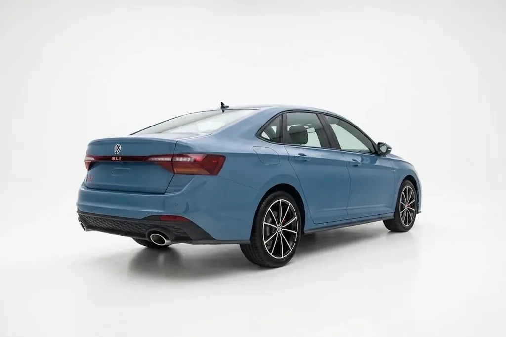Sedán Volkswagen Jetta GLI 2026 en Ciudad de México — foto 2